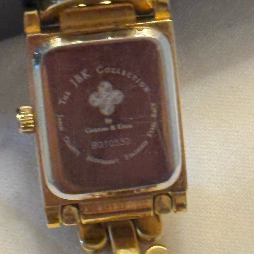 JBK Jackie O’ Gold Tone Chain Link Watch - Picture 4 of 8